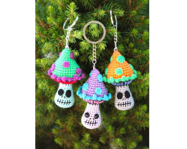 Skull mushroom crochet keychain pattern