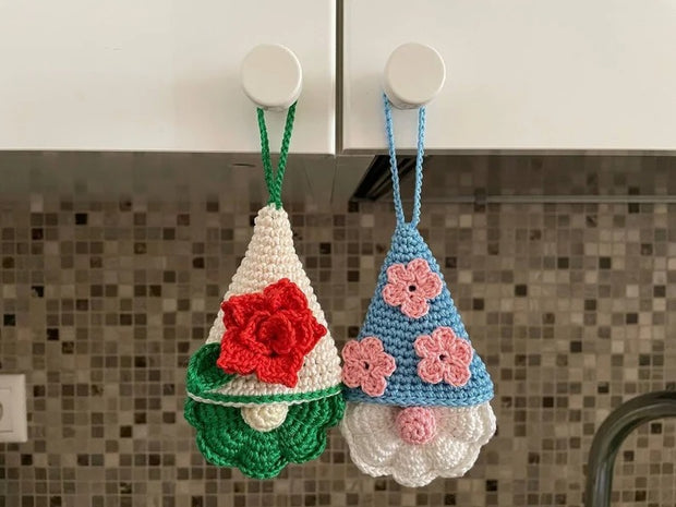 set of 9 Gnomes Flowers Crochet pattern