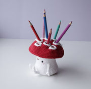 Cute amigurumi mushroom toadstool desk tidy