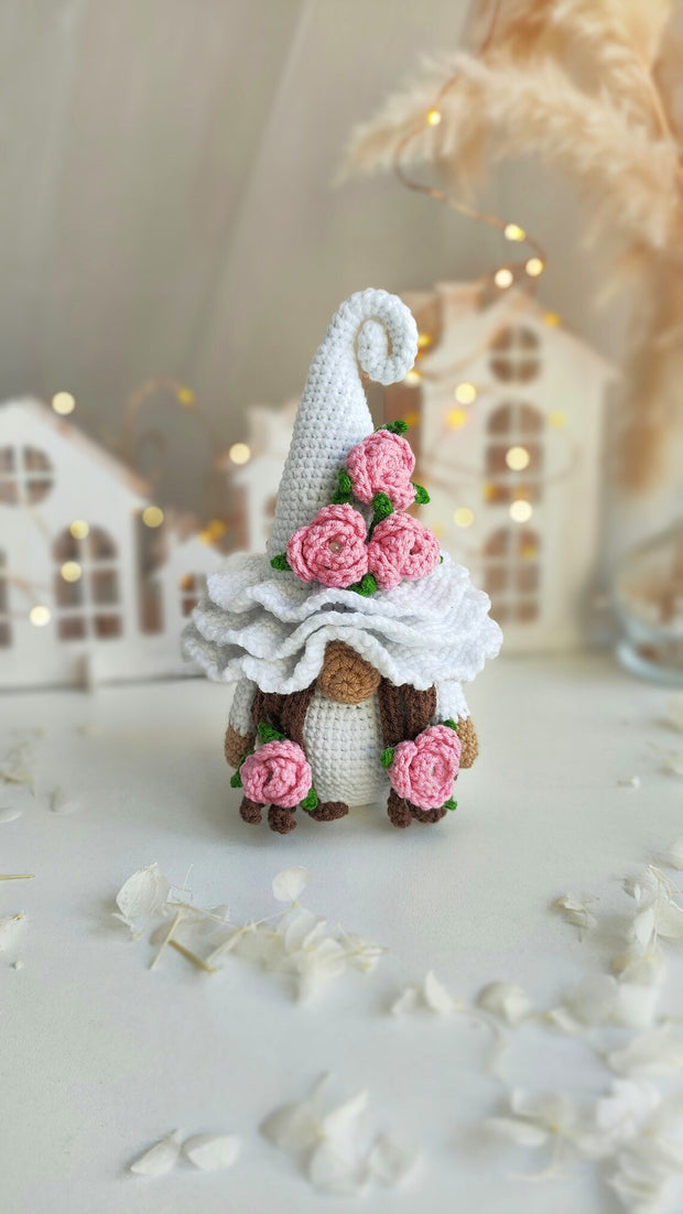 Crochet Wedding pattern gnomes Groom and Bride