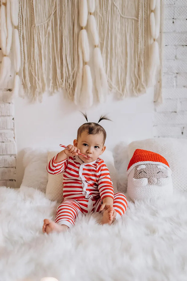 Santa & Mrs. Claus Crochet Pillow Pattern