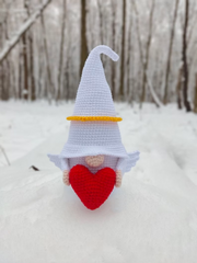 Valentines day gnome crochet pattern